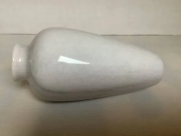 Illustration numéro 5 du produit Vase en marbre