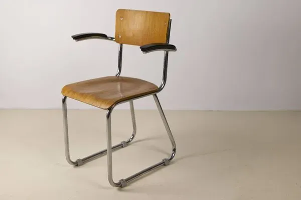 Illustration numéro 5 du produit fauteuil 'bauhaus' des débuts