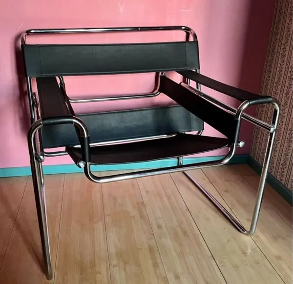 Illustration numéro 5 du produit Fauteuil Wassily