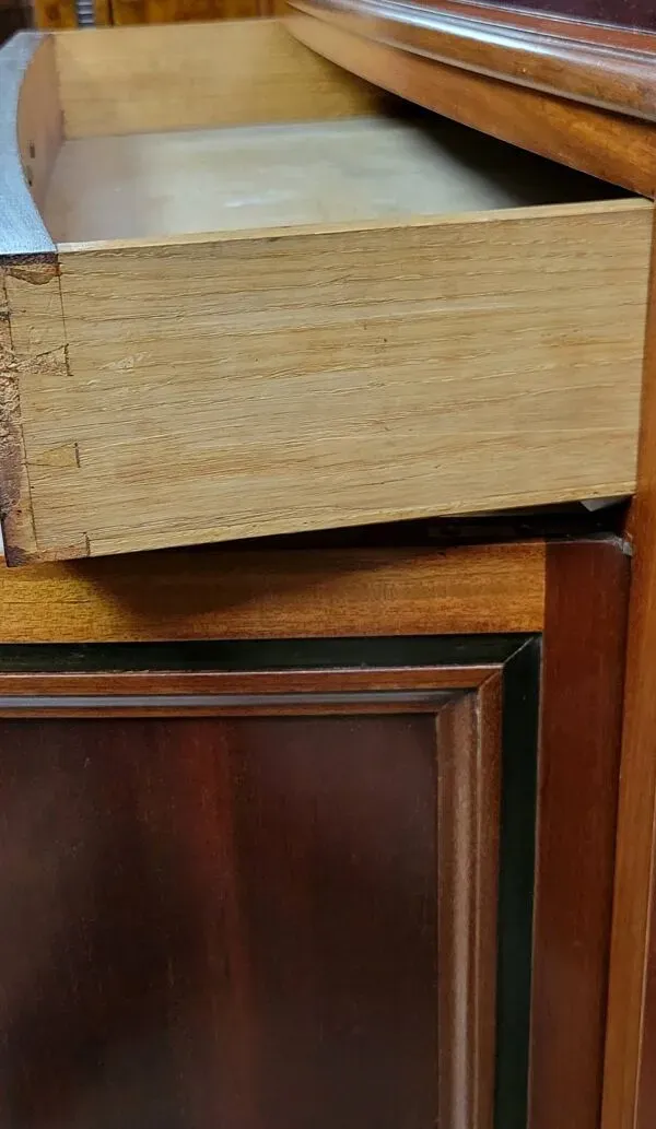 Illustration numéro 5 du produit Ecole de Nancy : Grand buffet bibliothèque époque Art Nouveau en acajou