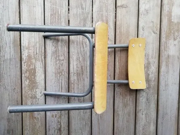 Illustration numéro 5 du produit Chaise école