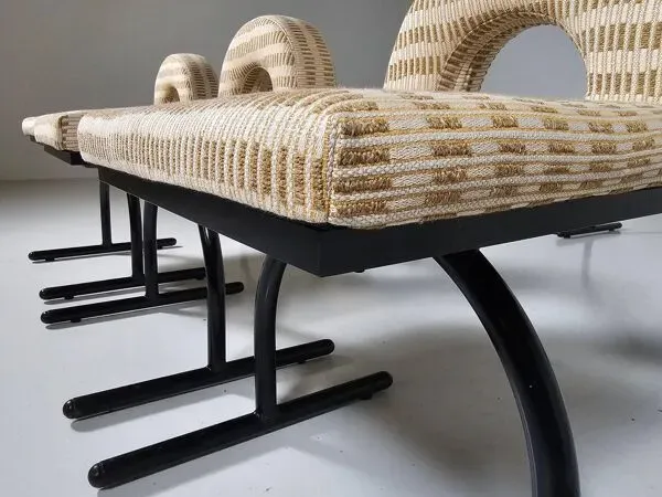 Illustration numéro 5 du produit Ensemble de 2 chaises, Italie 1980s