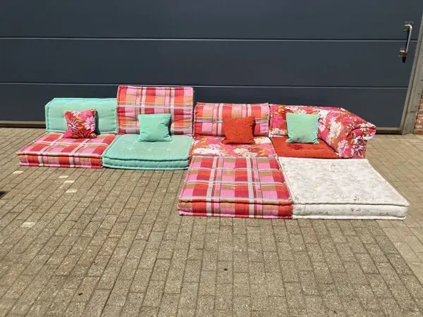 Illustration numéro 5 du produit Roche bobois mah jong kenzo takada 10 elementen topstaat!!