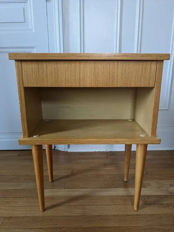 Illustration numéro 5 du produit Chevet vintage