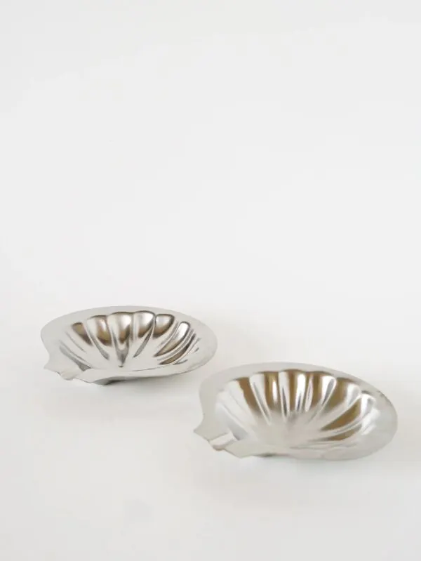 Illustration numéro 5 du produit Paire de vide-poches coquillages en inox, design, 1970