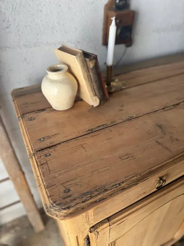 Illustration numéro 5 du produit Le grand buffet style Louis XV