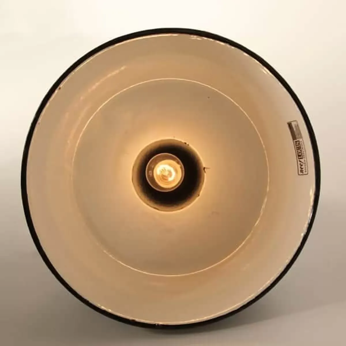 Illustration numéro 5 du produit Lampe industrielle verte