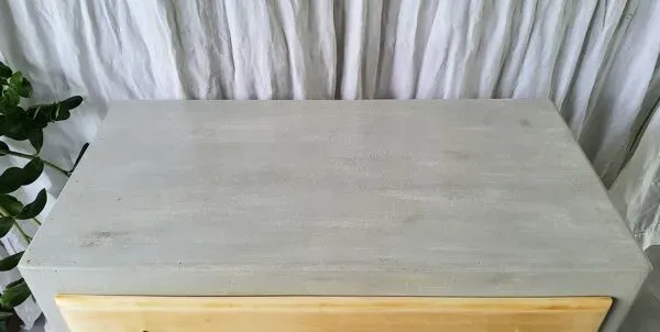 Illustration numéro 5 du produit Commode en bois peint, 1950