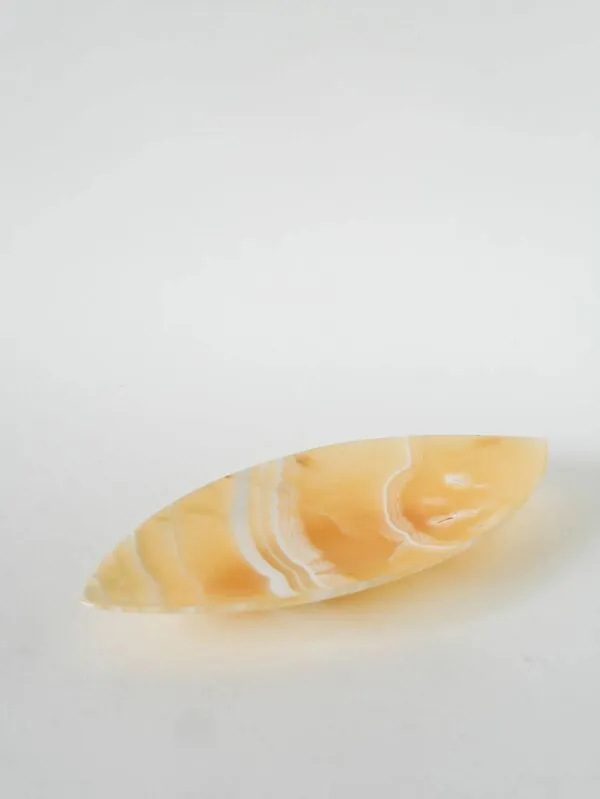 Illustration numéro 5 du produit Vide-poche ovoïde en travertin, design, 1970