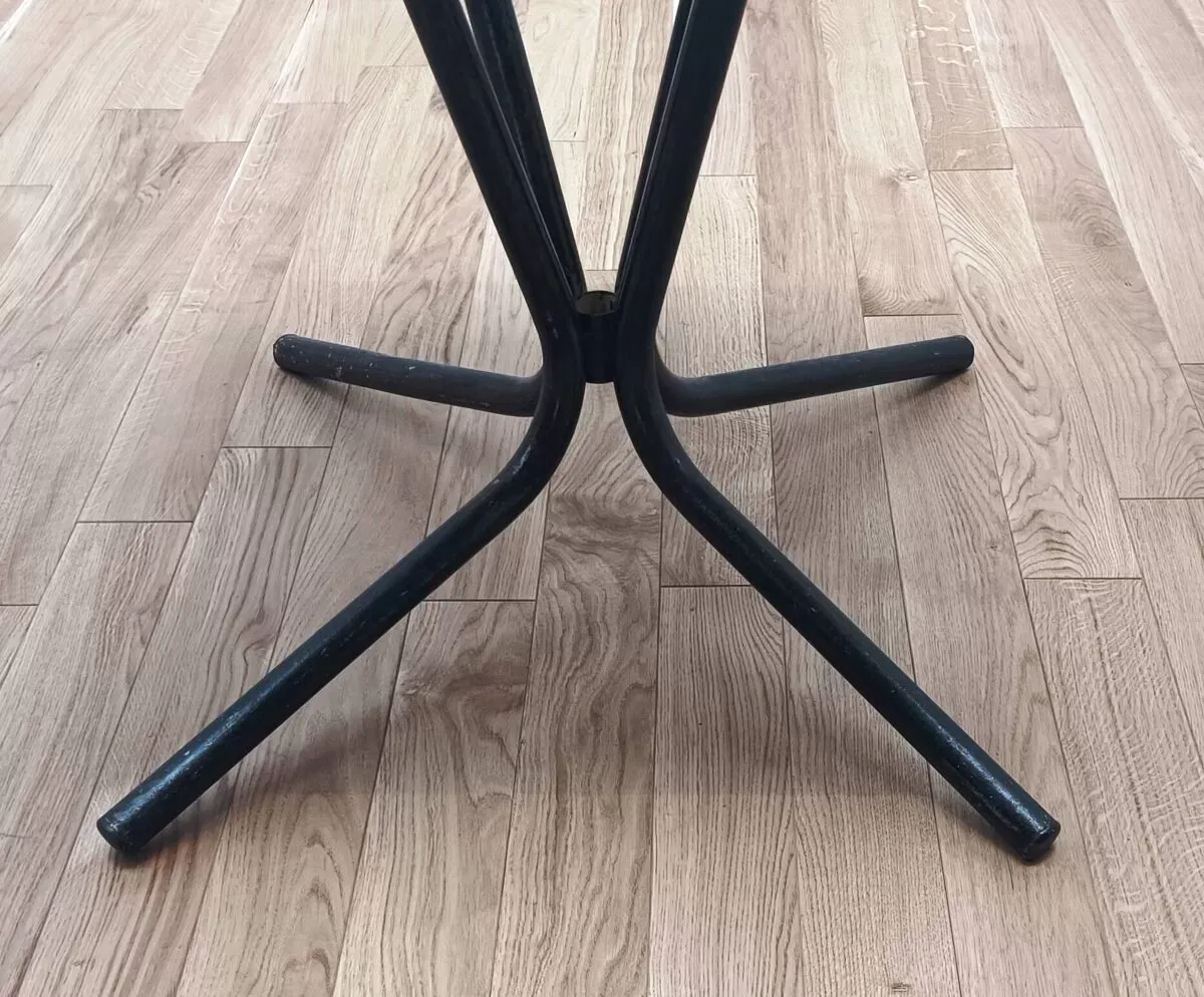 Illustration numéro 5 du produit Guéridon industriel