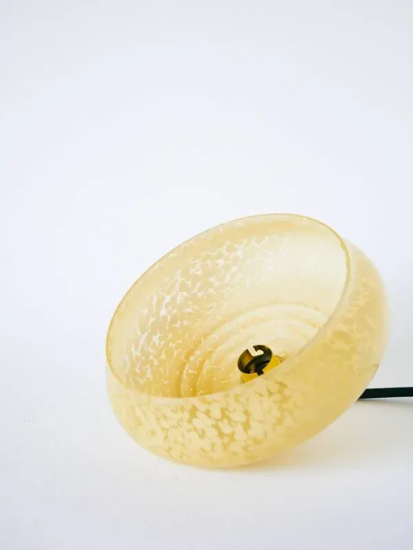 Illustration numéro 5 du produit Suspension en verre de Clichy jaune, 1930