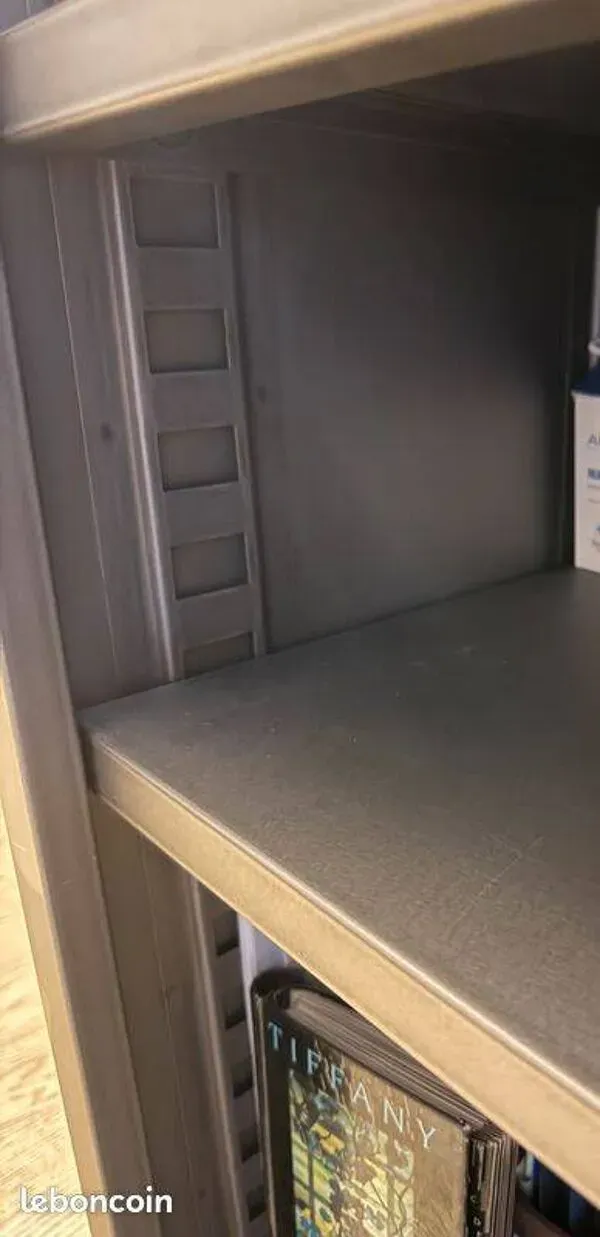 Illustration numéro 5 du produit Armoire Casier B2 métal / 2 portes - L 80 x H 102 cm / Réédition 1930 - Tolix