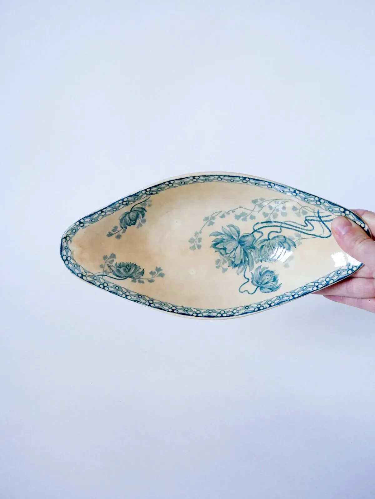 Illustration numéro 5 du produit Ravier en Terre de Fer Digoin Sarreguemines modèle Royat fin XIXème