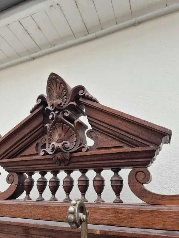 Illustration numéro 5 du produit Vestiaire Porte manteau Napoléon III 19éme en chêne massif