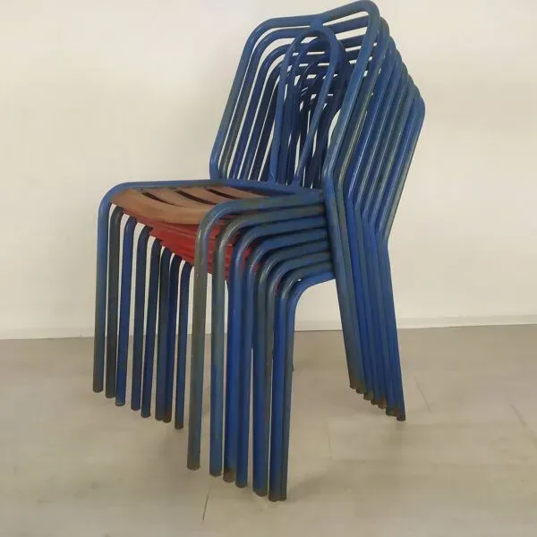 Illustration numéro 5 du produit Série de 8 chaises bistrot métal