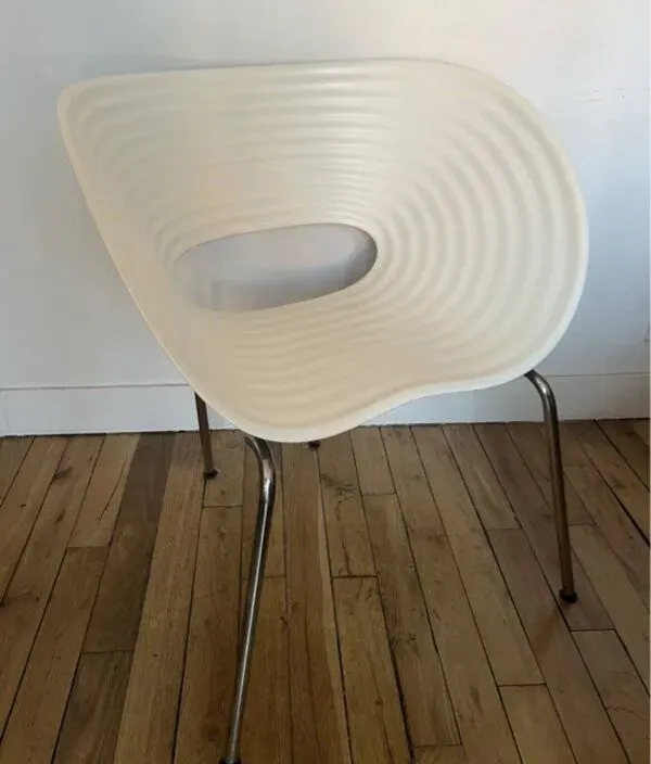 Illustration numéro 5 du produit Chaise Tom vac