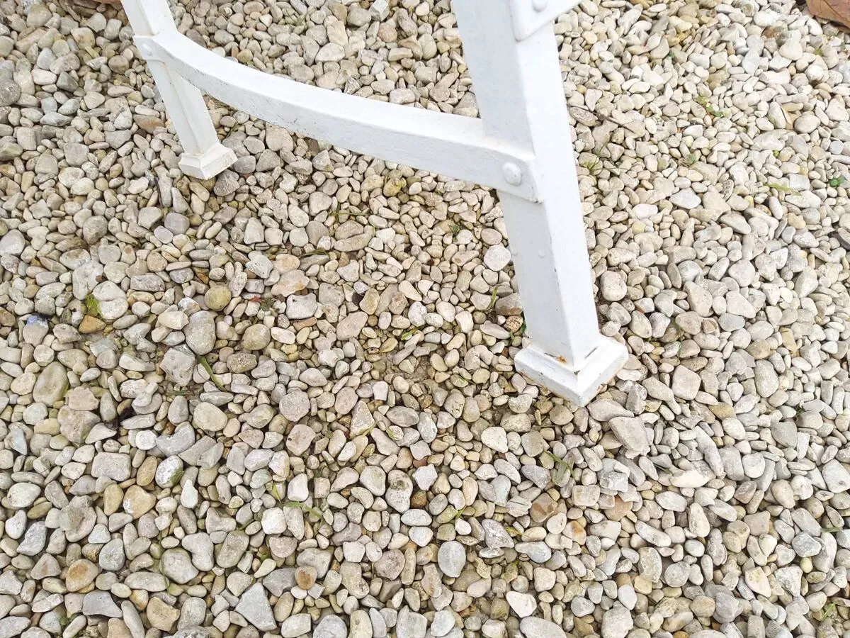 Illustration numéro 5 du produit Chaises