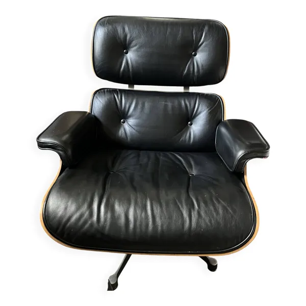 Illustration numéro 5 du produit Fauteuil en cuir noir Eames Vitra, original avec ottoman bois palissandre