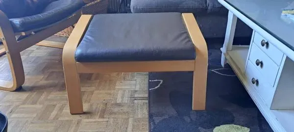 Illustration numéro 5 du produit Pouf repose pied ikea cuir 2000's france style scandinave modèle knisa colo