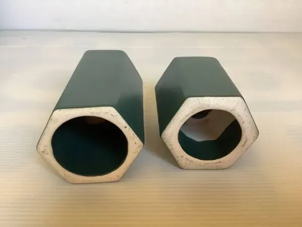 Illustration numéro 5 du produit Paire de bougeoirs verts