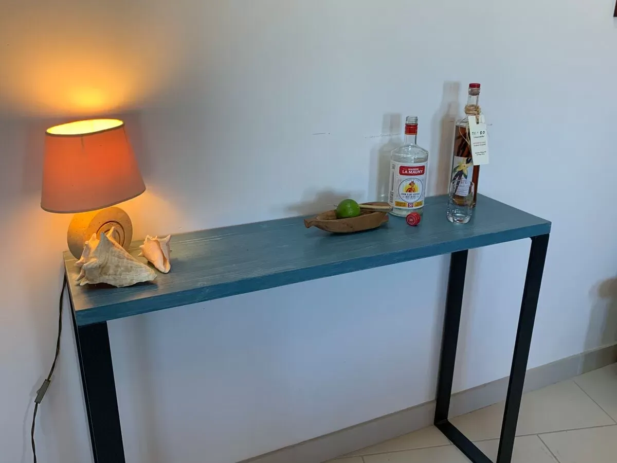 Illustration numéro 5 du produit Console plateau bois piètement acier