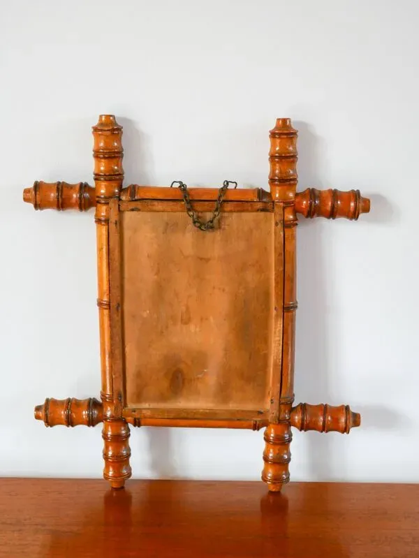 Illustration numéro 5 du produit Miroir de barbier en bois effet bambou 38 x 33 cm