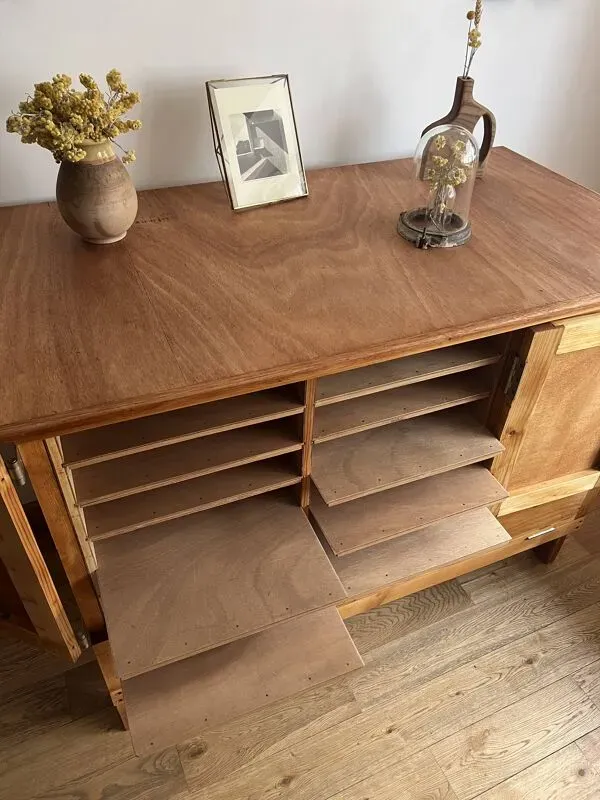 Illustration numéro 5 du produit Meuble de métier, rangement imprimerie