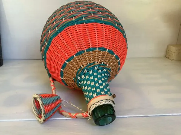 Illustration numéro 5 du produit Grande bouteille décorative de sol vintage