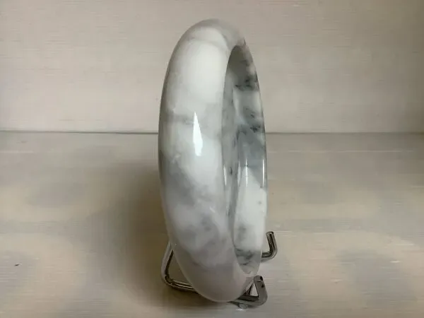 Illustration numéro 5 du produit Vide poche cendrier en marbre de carrare Italy