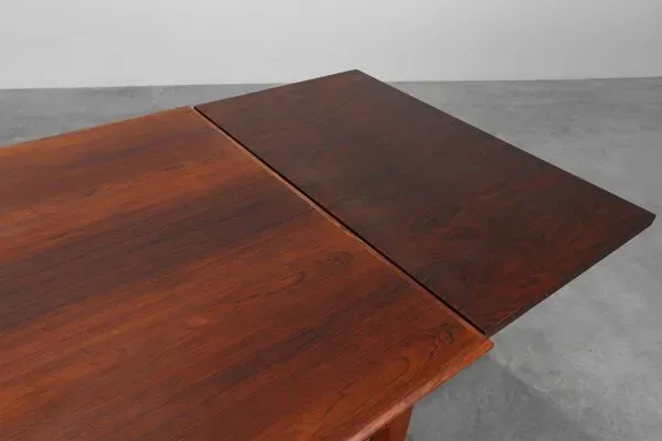 Illustration numéro 5 du produit Table à manger extensible en teck des années 1960, Belgique