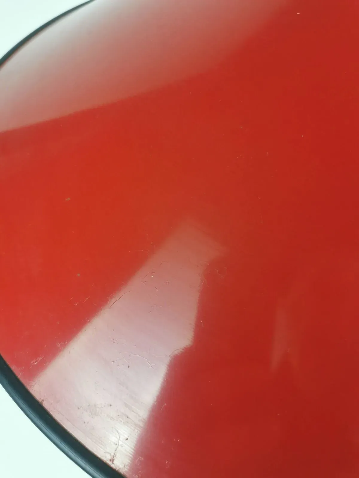 Illustration numéro 5 du produit Suspension en métal rouge, années 80