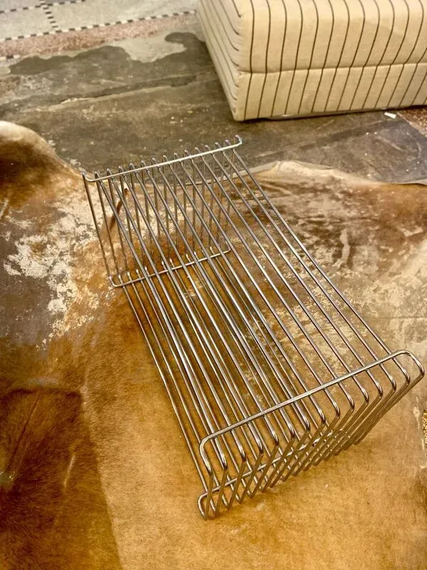 Illustration numéro 5 du produit Casier métallique Pantonova par Verner Panton pour Fritz Hansen