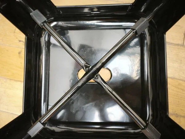 Illustration numéro 5 du produit Suite de 3 tabourets de bar