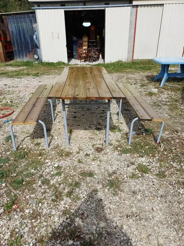 Illustration numéro 5 du produit Table Industrielle ou de Collectivité avec Bancs