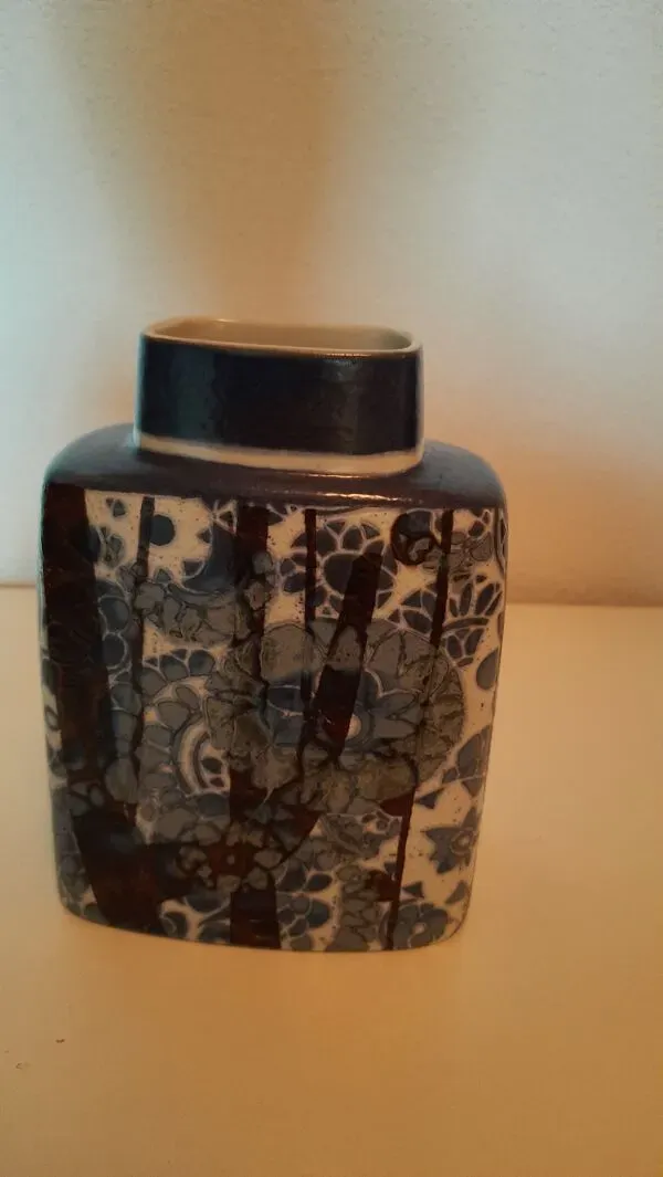 Illustration numéro 5 du produit Royal Copenhagen Vase de Nils Thorsson