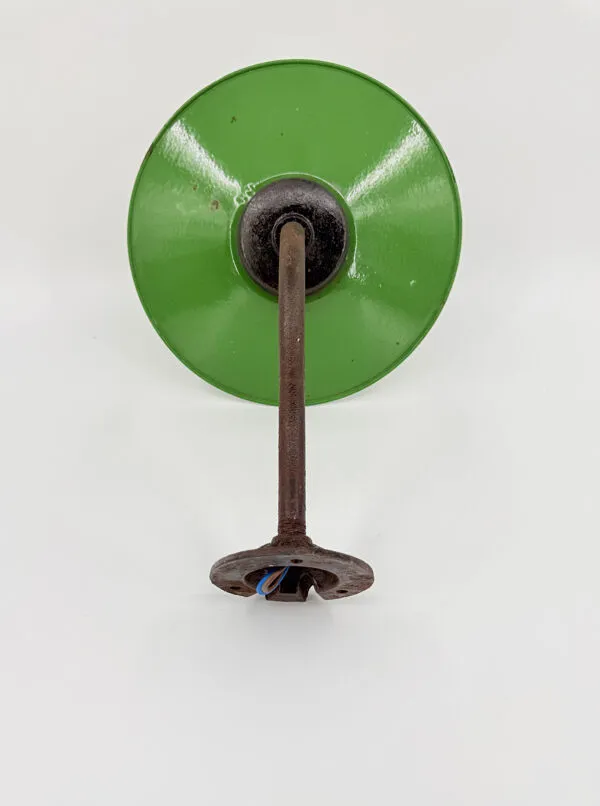 Illustration numéro 5 du produit Lampe de cour