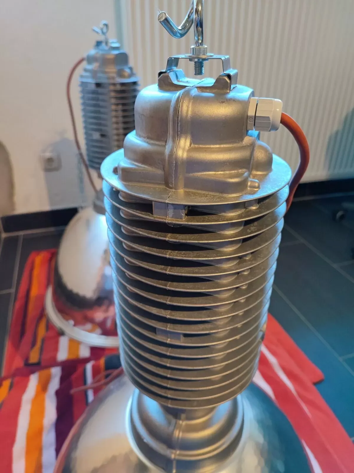 Illustration numéro 5 du produit Lampe industrielle Zumtobel staff