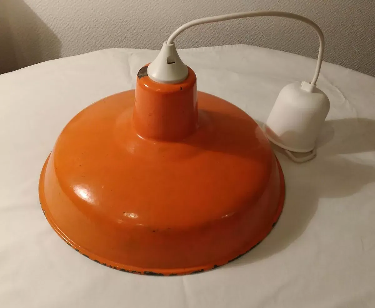 Illustration numéro 5 du produit Suspension industrielle 1960 métal émaillé