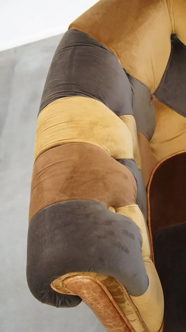 Illustration numéro 5 du produit Fauteuil Chesterfield club en tissu patchwork de style anglais