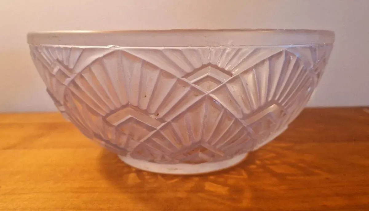 Illustration numéro 5 du produit Coupe Art déco 1920 signée Le Lorrain