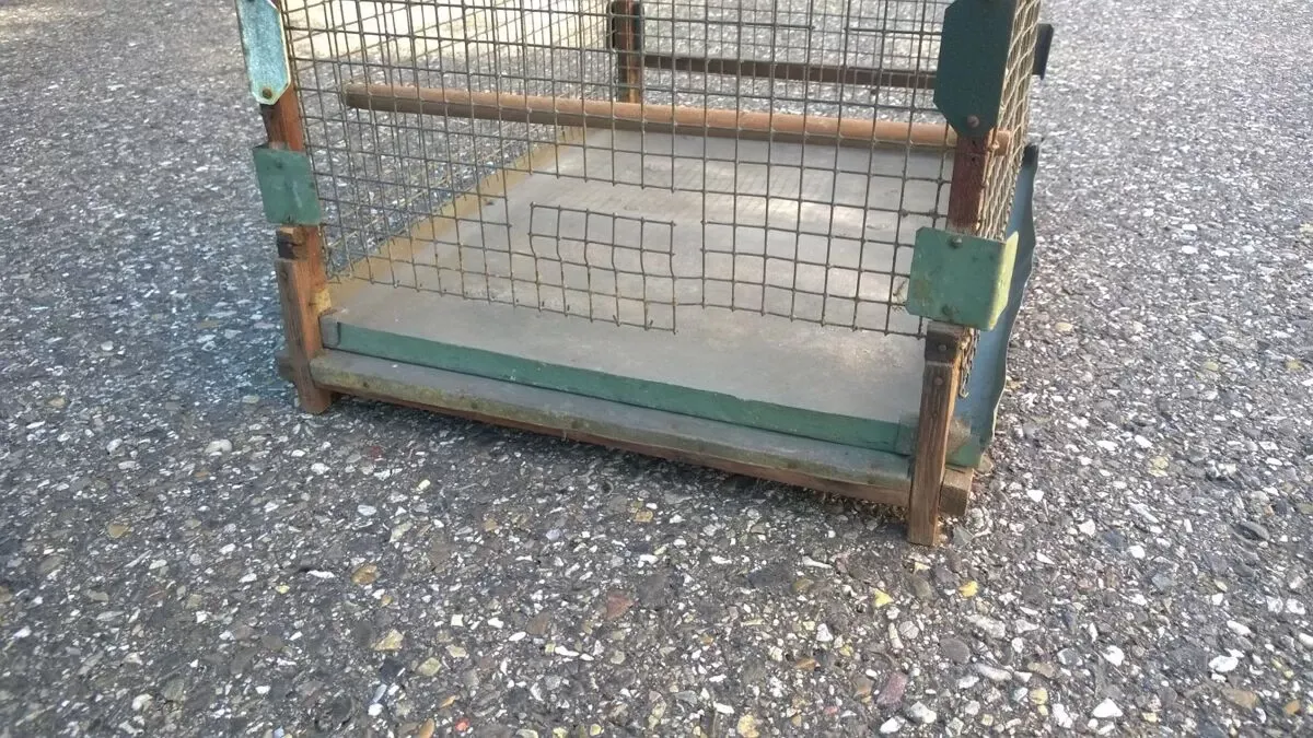 Illustration numéro 5 du produit Cage à oiseaux ancienne