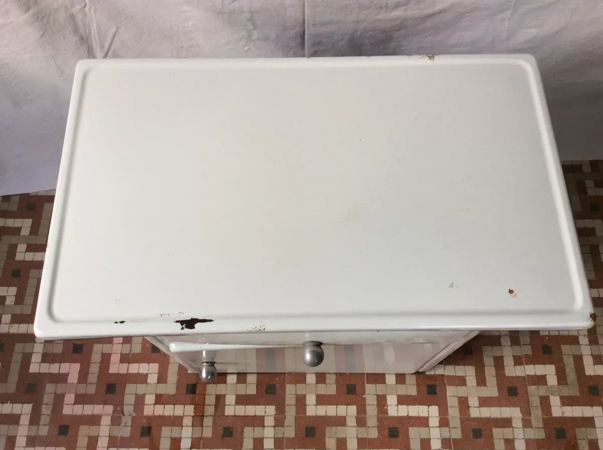 Illustration numéro 5 du produit Buffet vintage