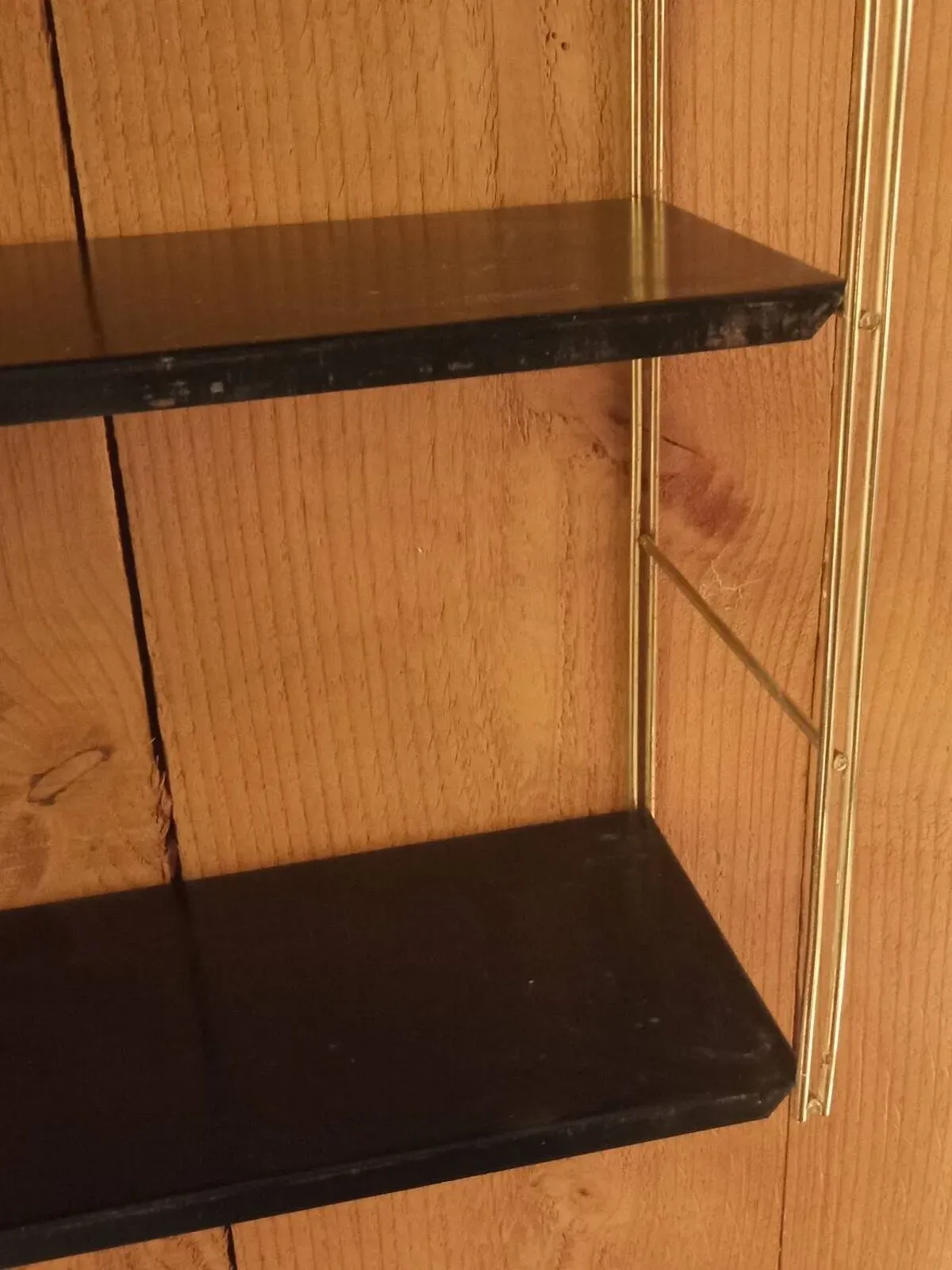 Illustration numéro 5 du produit Étagère string en métal noir, années 50-60