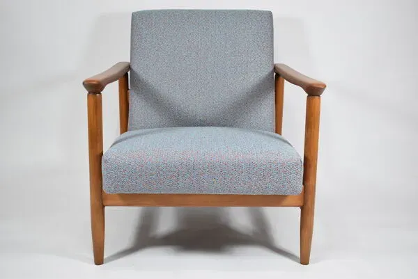 Illustration numéro 5 du produit Fauteuil polonais vintage, modèle GFM-142, années 1960, entièrement rénové, tissu gris