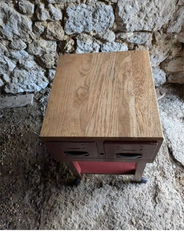 Illustration numéro 5 du produit Meuble industriel