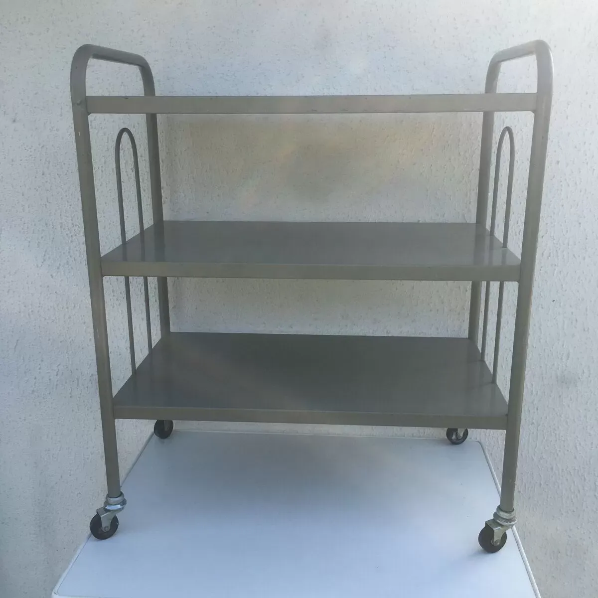 Illustration numéro 5 du produit Desserte industrielle en métal