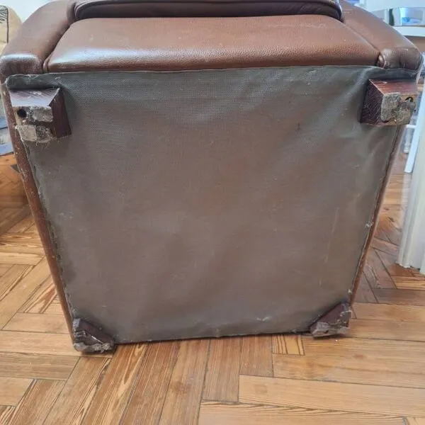 Illustration numéro 5 du produit Fauteuil club