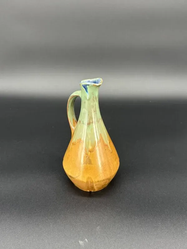 Illustration numéro 5 du produit Cruche en grès émaillé — dans le goût de Denbac