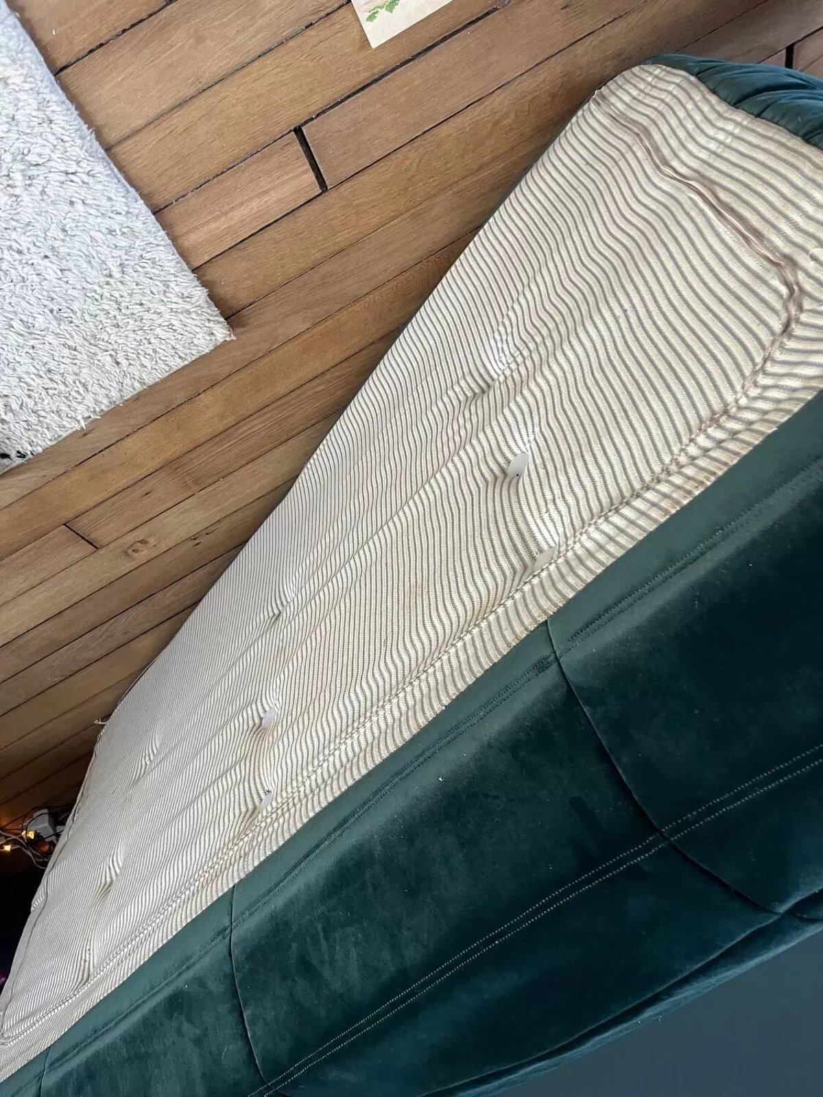 Illustration numéro 5 du produit Canapé 3 places Togo dessiné par Michel Ducaroy 1973