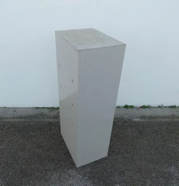 Illustration numéro 5 du produit Casier de rangement en métal